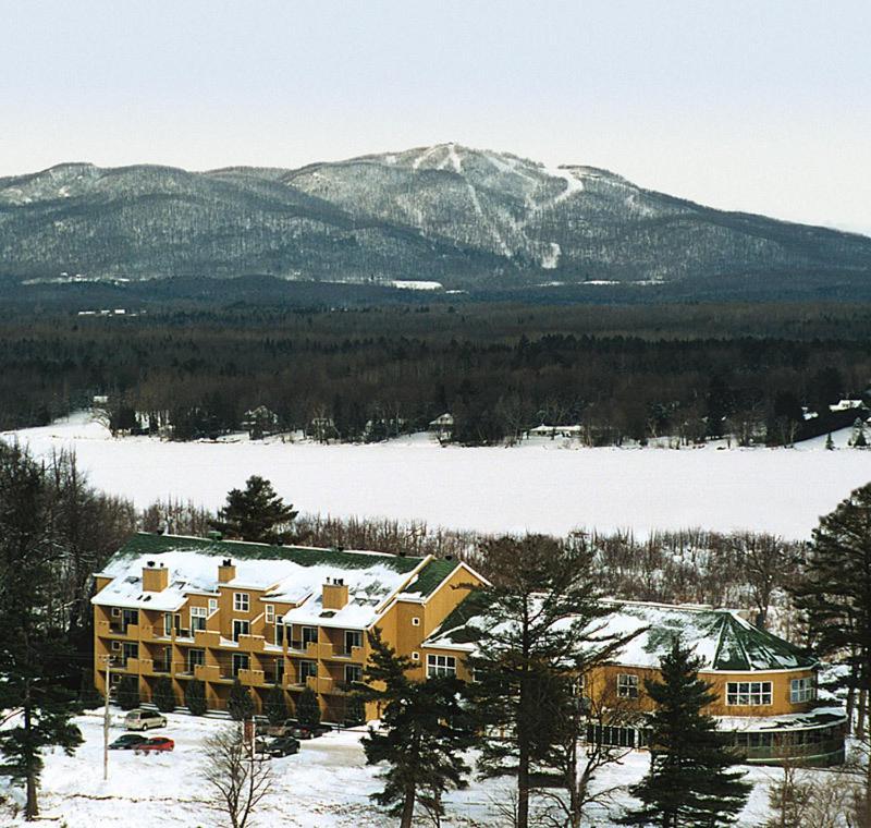 Hotel Lac Brome ラック・ブロム エクステリア 写真